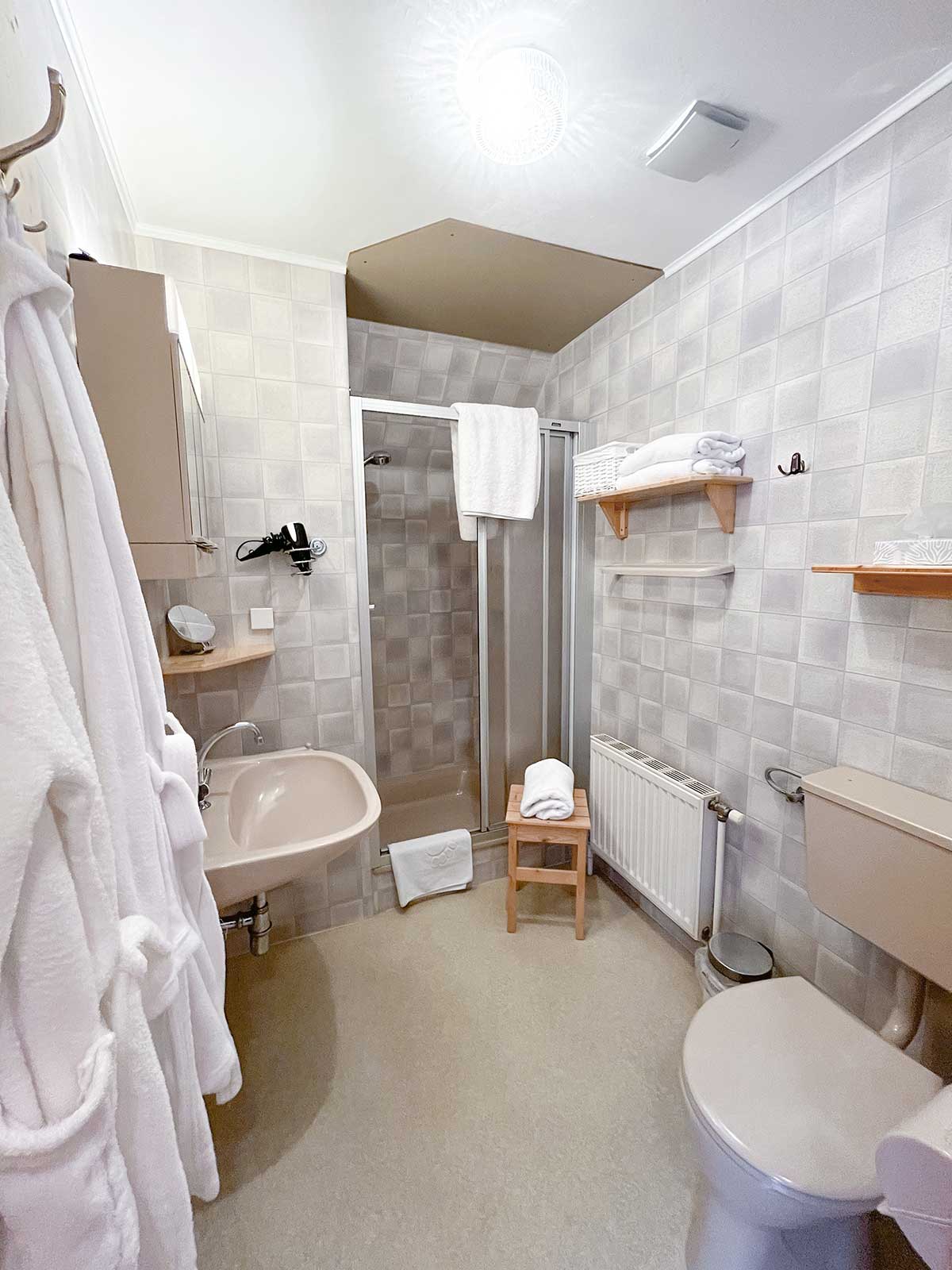 Bad, Ferienwohnung Waldheimat Haizlhof